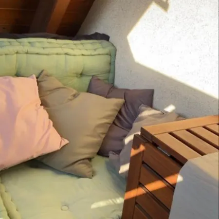 شقة Gemuetliche Maisonette Im Markgraeflerland نوينبورغ أم راين