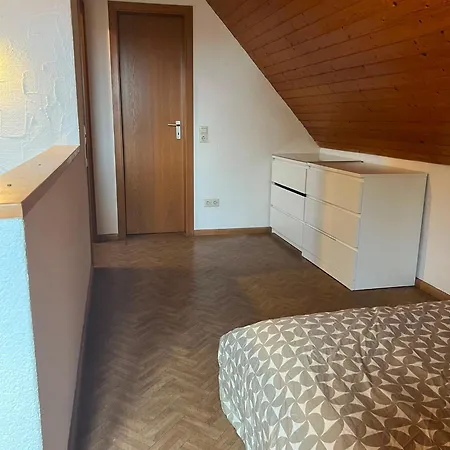 アパート Gemuetliche Maisonette Im Markgraeflerland ノイエンビュルク・アム・ライン