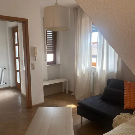 アパート Gemuetliche Maisonette Im Markgraeflerland ノイエンビュルク・アム・ライン